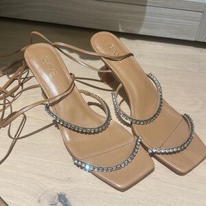 Raye Roo Heels Dark Tan Sz 10